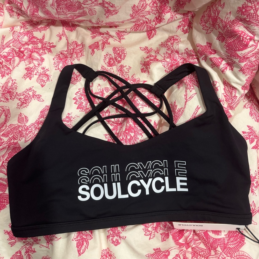 SoulCycle lululemon free to be wild bra